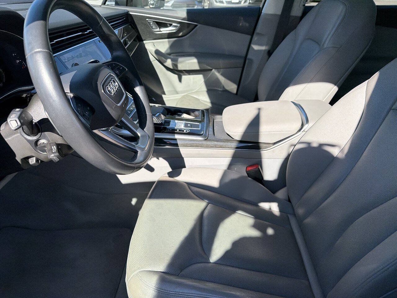 Used 2021 Audi Q7 2.0T Premium Plus w/ Executive Package AWD/4WD image 14