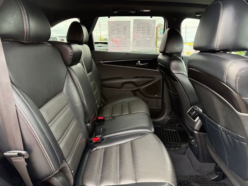 Used 2019 Kia Sorento SX AWD/4WD image 15