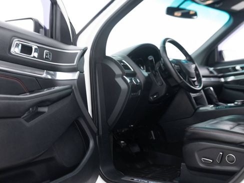Used 2017 Ford Explorer Sport w/ Equipment Group 401A AWD/4WD image 24