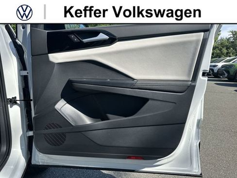 New 2026 Volkswagen Taos S AWD/4WD image 30