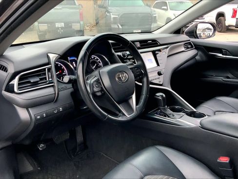 Used 2020 Toyota Camry SE image 17