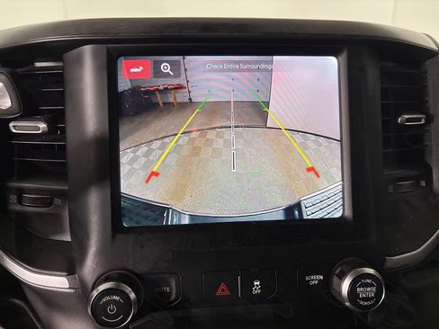 Used 2024 RAM 2500 Big Horn image 15