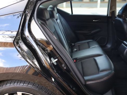 Used 2020 Nissan Altima 2.5 SR w/ Premium Package FWD image 21