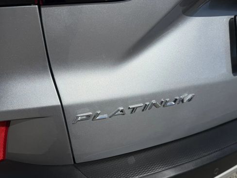 Used 2023 Ford Escape Platinum image 43