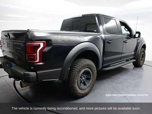 Used 2017 Ford F150 Raptor w/ Equipment Group 802A Luxury image 4