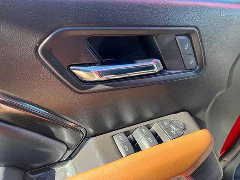 Used 2024 GMC Canyon AT4 w/ Technology Package image 14