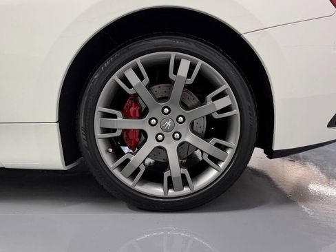 Used 2016 Maserati GranTurismo Sport image 34