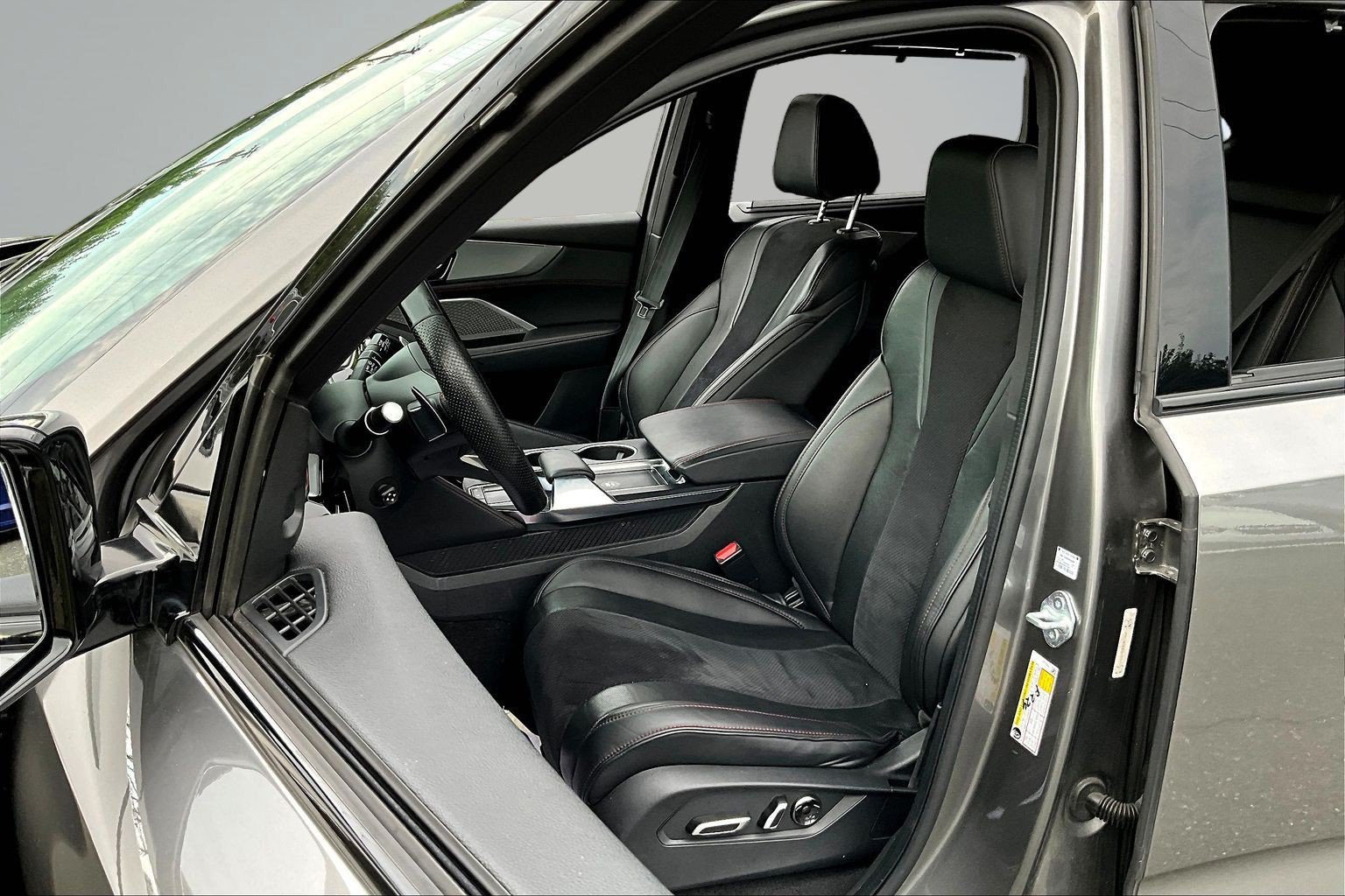 Used 2022 Acura MDX A-Spec AWD/4WD image 19
