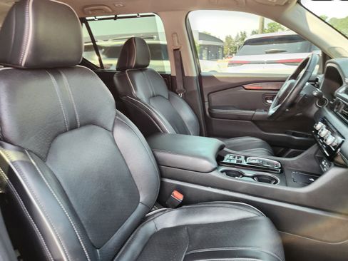 Used 2023 Honda Pilot Elite image 17