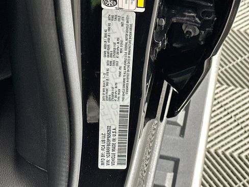 Used 2023 RAM 1500 Big Horn image 12