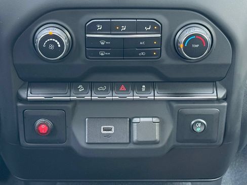 Used 2020 Chevrolet Silverado 1500 Custom Trail Boss w/ Custom Convenience Package AWD/4WD image 19