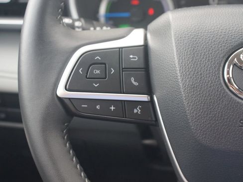 Certified 2026 Toyota Highlander XLE AWD/4WD image 10