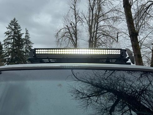 Used 1989 GMC Suburban 4WD image 38