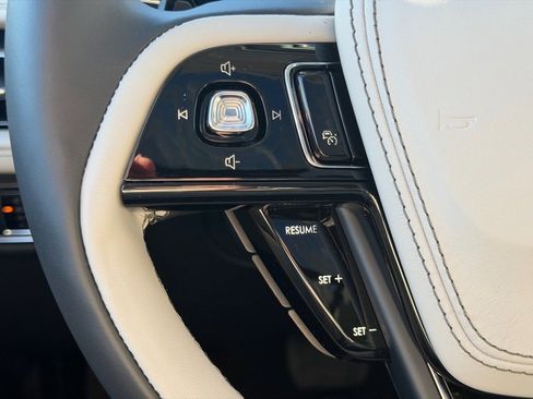 New 2026 Lincoln Aviator Reserve AWD/4WD image 29