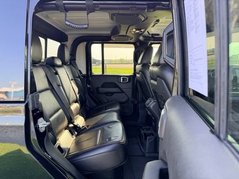 Used 2021 Jeep Gladiator Rubicon AWD/4WD image 9