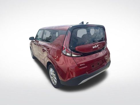 Used 2023 Kia Soul S FWD image 7