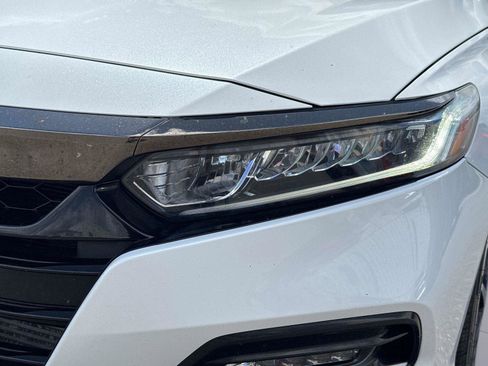 Certified 2018 Honda Accord Sport image 10