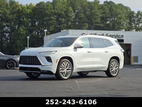 Used 2026 Buick Enclave Avenir w/ Super Cruise Package FWD image 3