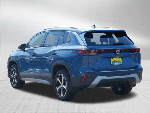 New 2025 Volkswagen Tiguan SE image 2