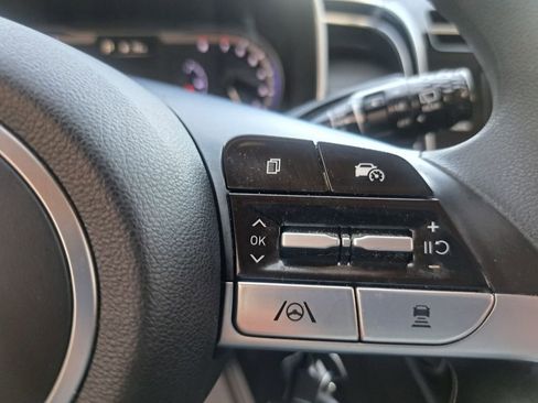 Used 2023 Hyundai Tucson SE image 13