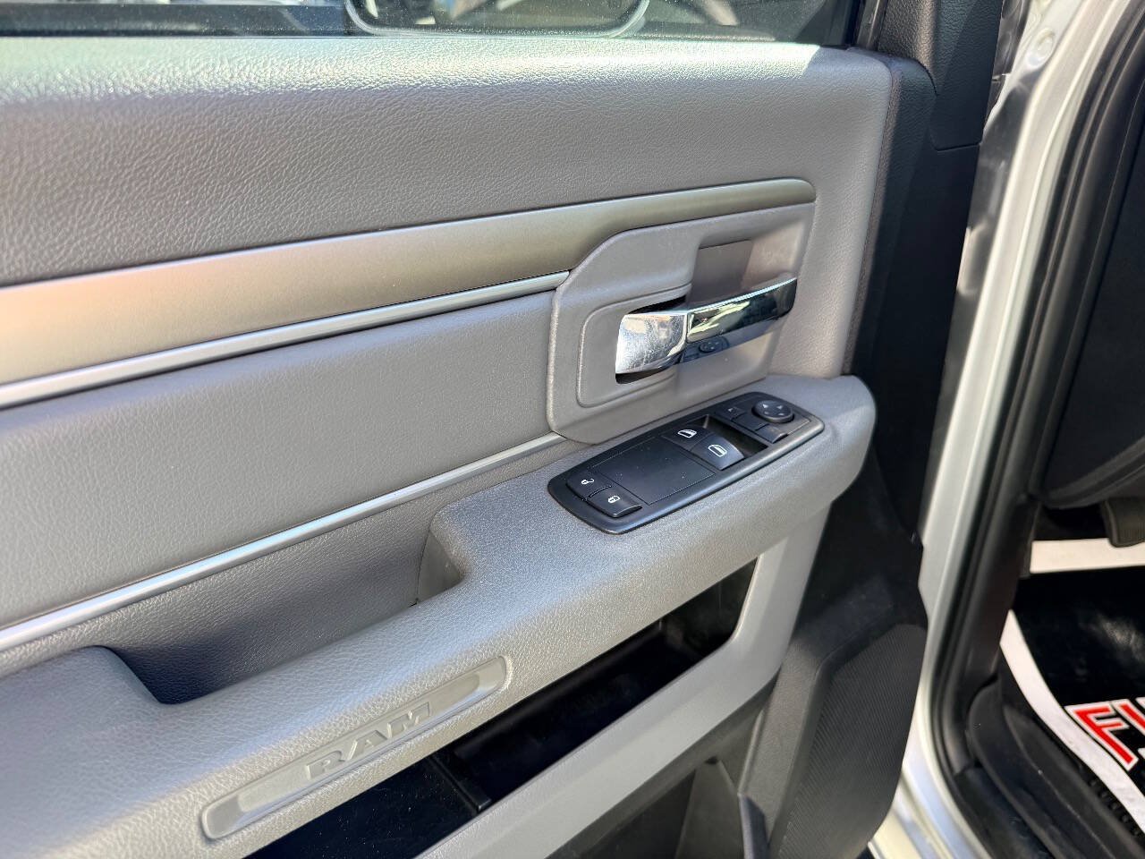 Used 2014 RAM 5500 Tradesman w/ Power Accessory Group AWD/4WD image 18