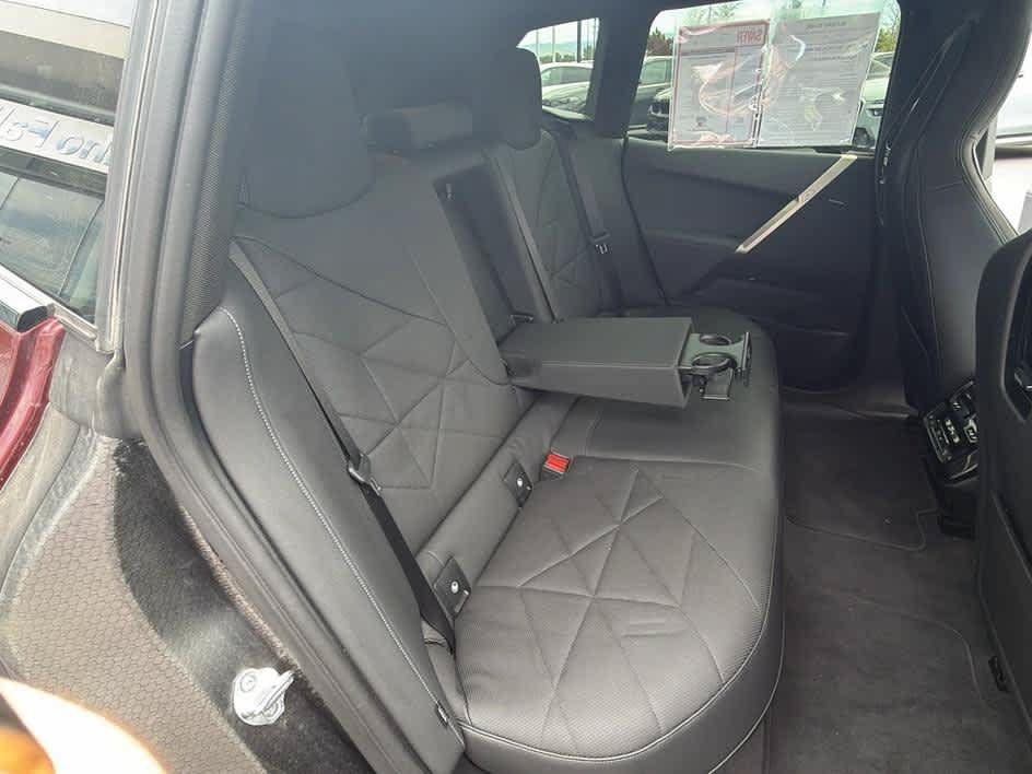 Used 2024 BMW iX xDrive50 w/ Sport Package AWD/4WD image 26