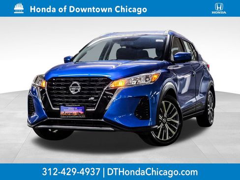 Used 2021 Nissan Kicks SV FWD image 1