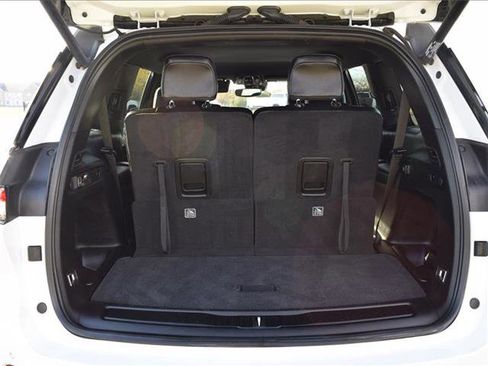 Used 2023 Jeep Grand Cherokee L Laredo image 39