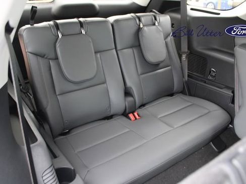 New 2026 Ford Explorer Active RWD image 10