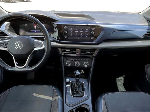 Used 2022 Volkswagen Taos SE image 16