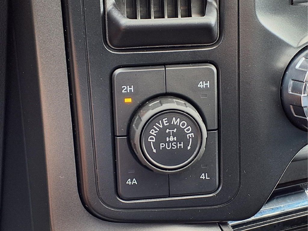Used 2024 Ford F150 Lariat w/ Equipment Group 502A High AWD/4WD image 23