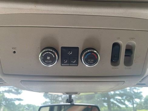 Used 2010 Nissan Armada Platinum w/ Captain Seat Pkg RWD image 16