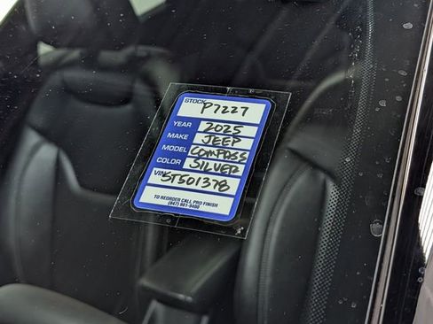Used 2025 Jeep Compass Limited w/ Sun & Sound Group AWD/4WD image 29