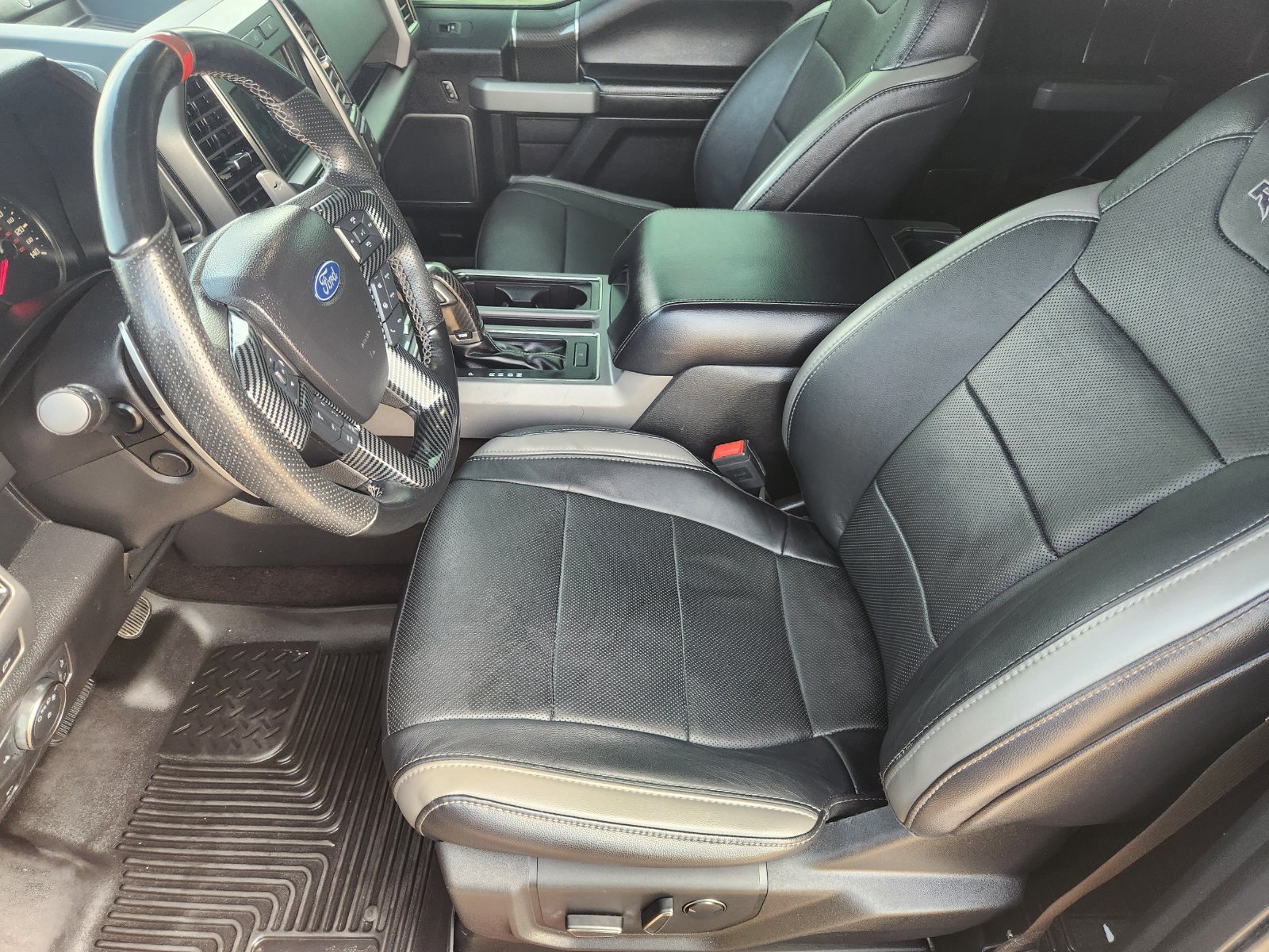 Used 2018 Ford F150 Raptor w/ Equipment Group 802A Luxury AWD/4WD image 16