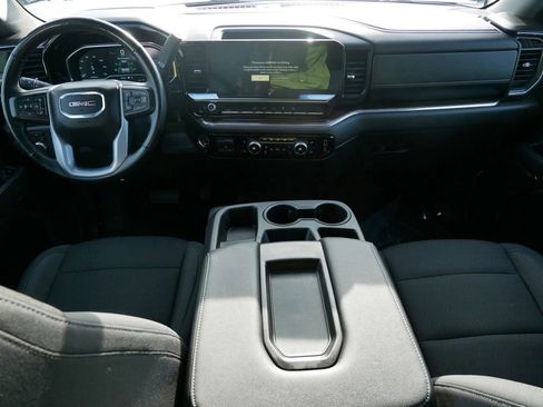 Used 2024 GMC Sierra 2500 SLE image 15