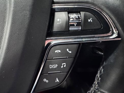 Used 2022 Lincoln Nautilus Reserve AWD/4WD image 25