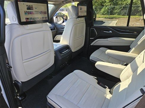 Certified 2024 Cadillac Escalade Sport w/ LPO, ONYX Package image 17