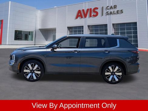Used 2025 Mitsubishi Outlander SE AWD/4WD image 10