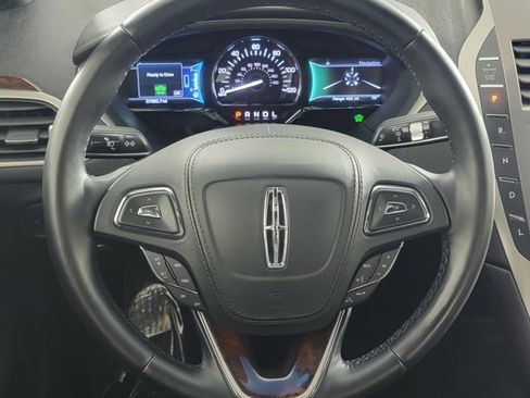 Used 2017 Lincoln MKZ Reserve w/ Climate Package FWD image 25