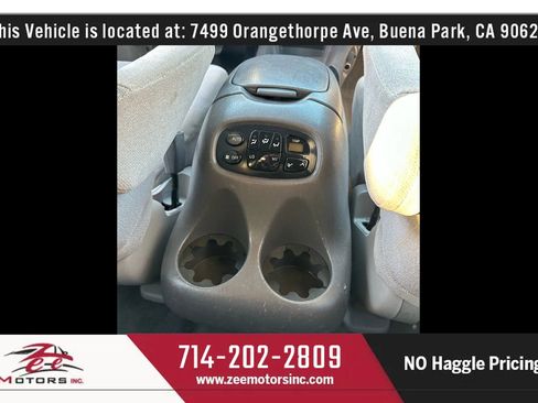 Used 2003 Toyota Sequoia SR5 image 29