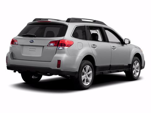 Used 2013 Subaru Outback 2.5i AWD/4WD image 5