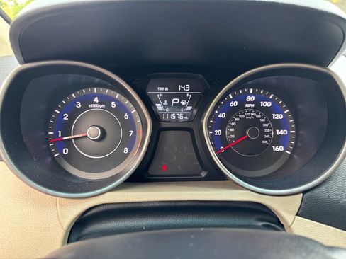 Used 2015 Hyundai Elantra SE w/ Option Group 02 image 24