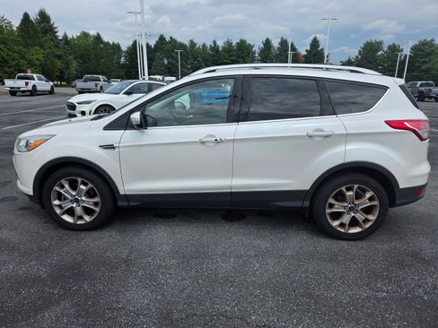 Used 2016 Ford Escape Titanium AWD/4WD image 2