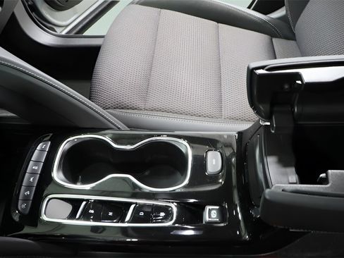 Used 2023 Buick Envision Preferred image 19