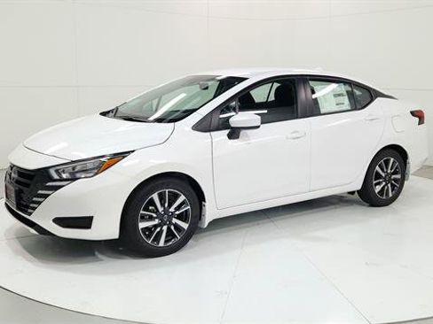 Certified 2025 Nissan Versa SV w/ Trunk Package FWD image 3