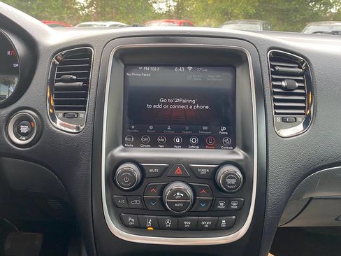 Used 2020 Dodge Durango SXT AWD/4WD image 25