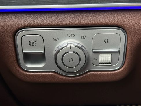 New 2026 Mercedes-Benz GLS 450 4MATIC image 31