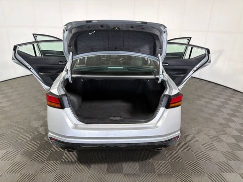 Used 2024 Nissan Altima 2.5 SR FWD image 21