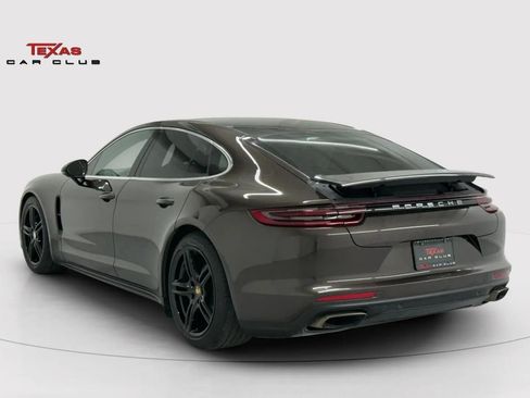 Used 2020 Porsche Panamera image 6
