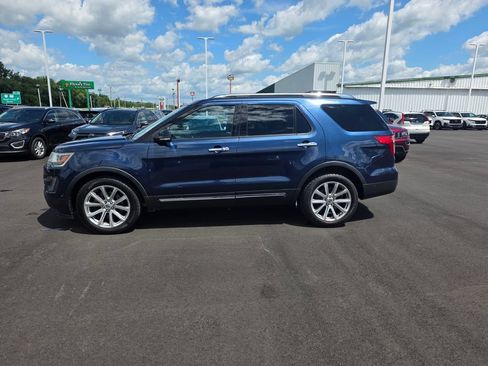 Used 2016 Ford Explorer Limited w/ Equipment Group 301A AWD/4WD image 6